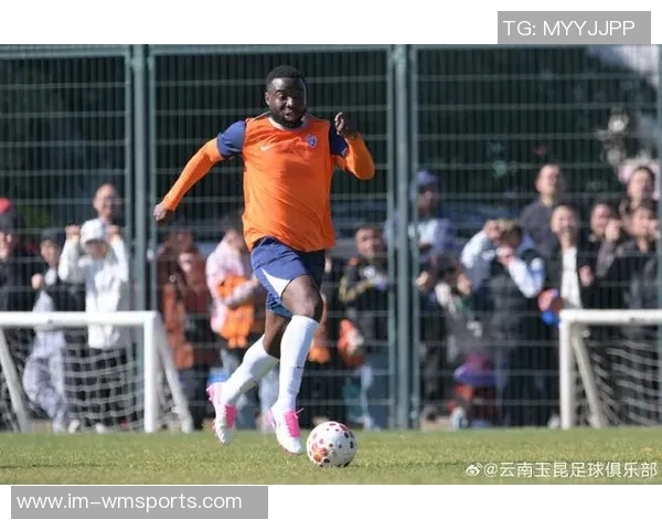 邓涵文合同到期告别武汉三镇与玉昆基本达成转会共识